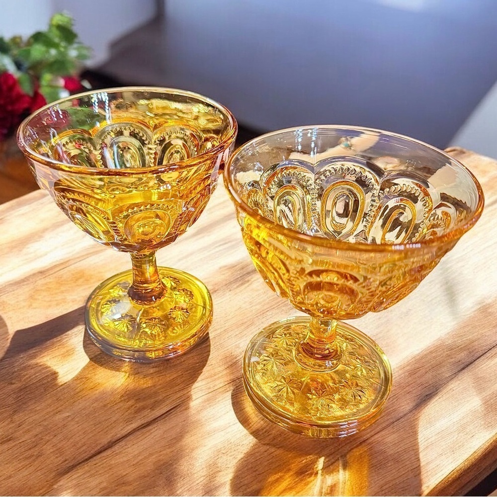 🧡Vintage 'Moon & Stars' Amber Sherbet Glass Goblets (Pair) - Picture 6 of 7